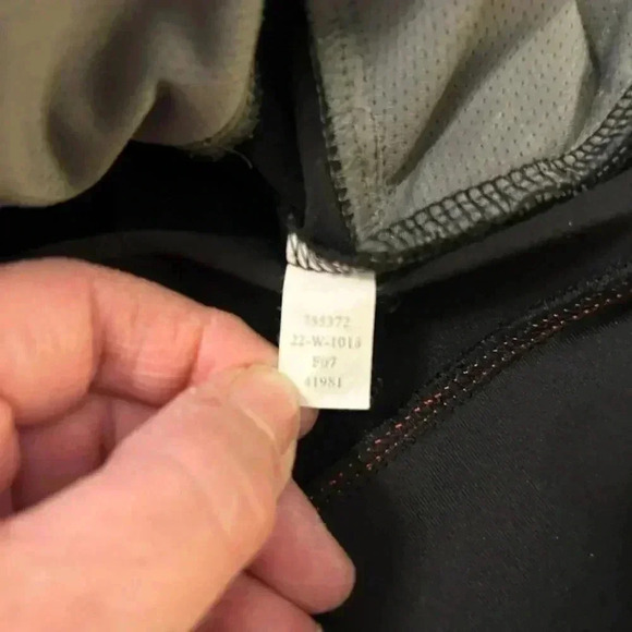 REI Jacket Women’s Size Medium Black & Red. Full Zip - Picture 12 of 12